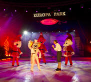 Eisshow-1x1.jpg